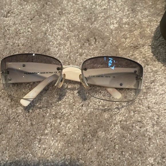 Chanel sunglasses: RARE - Picture 2 of 11
